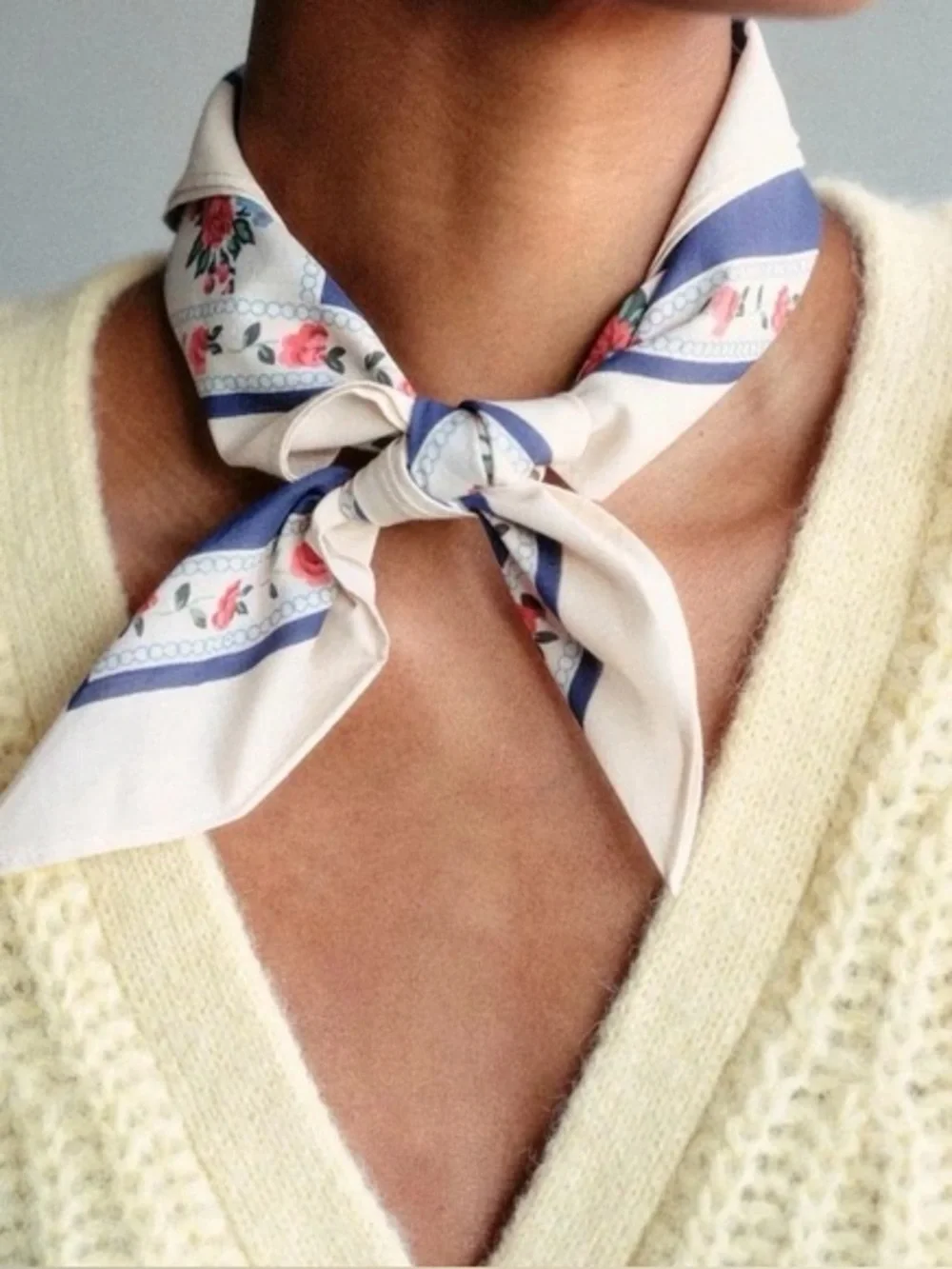 Sezane scarf 50x50cm